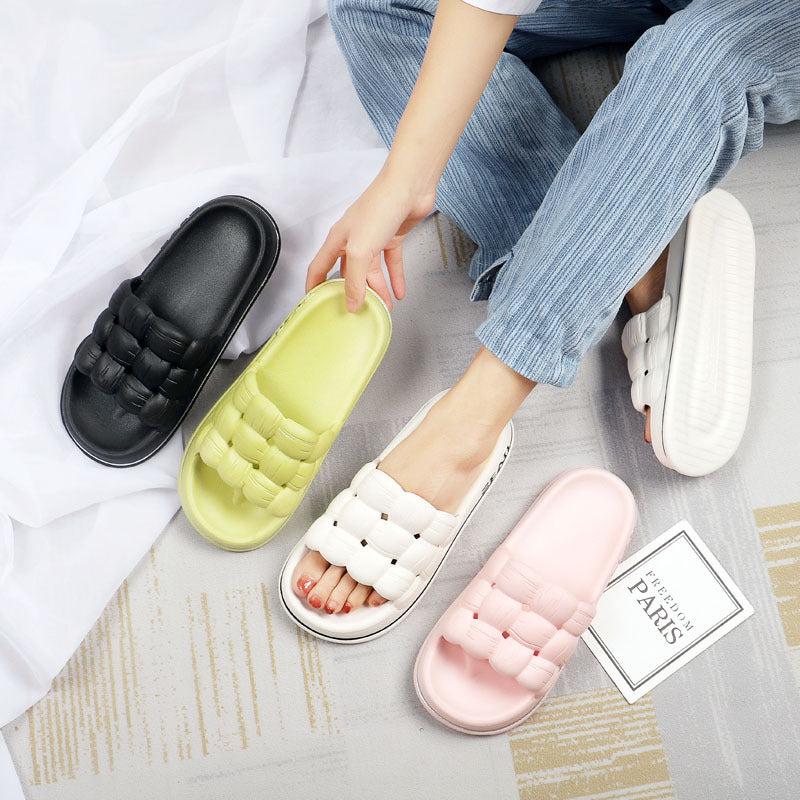 CozyClouds™ | Trendy Summer Style | Fashionable Slippers